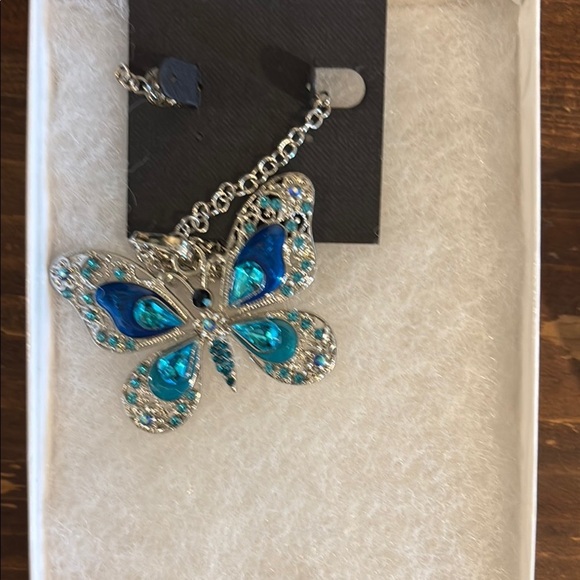 Paparazzi Blue and Silver Necklace with Intricate Design - Picture 1 of 12